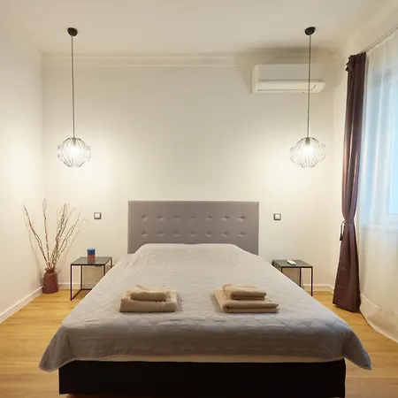 아파트 Vitosha Blvd Apt Steps From Ndk *