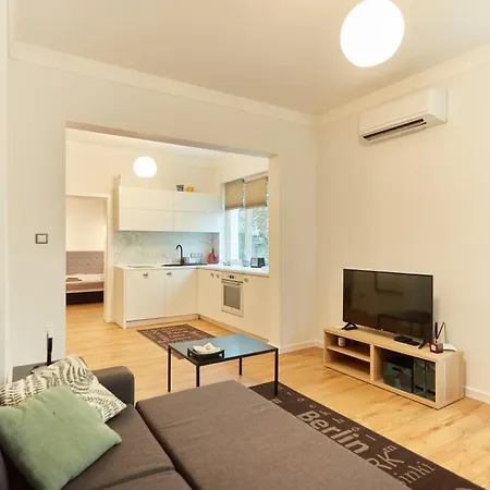 Vitosha Blvd Apt Steps From Ndk
